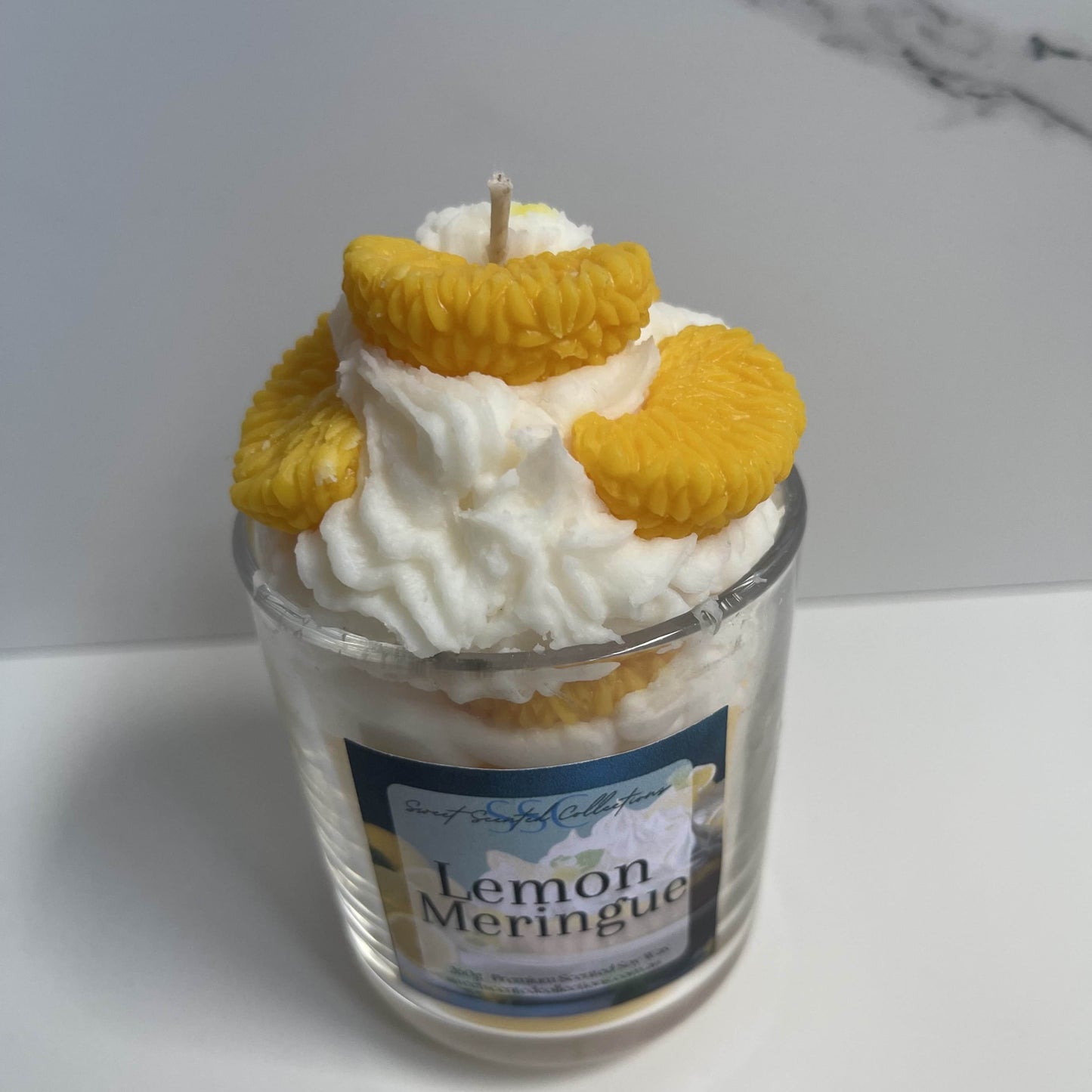 شمعة الفراولة وكريمة الصويا - 220 جم