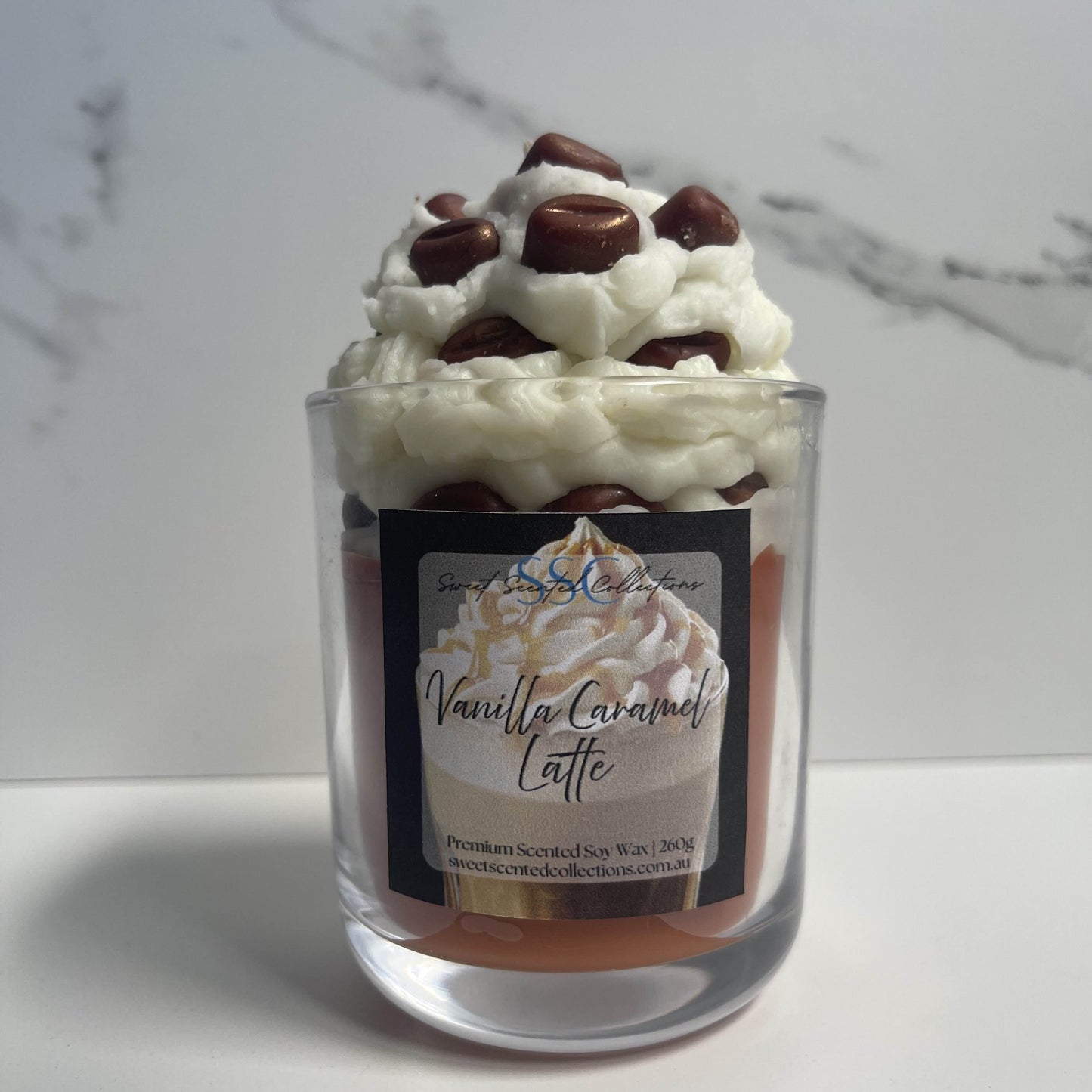 شمعة الفراولة وكريمة الصويا - 220 جم